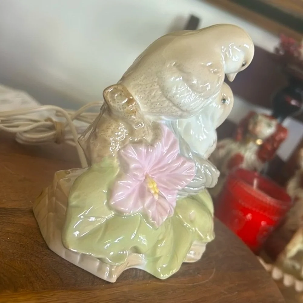 Vintage porcelain love